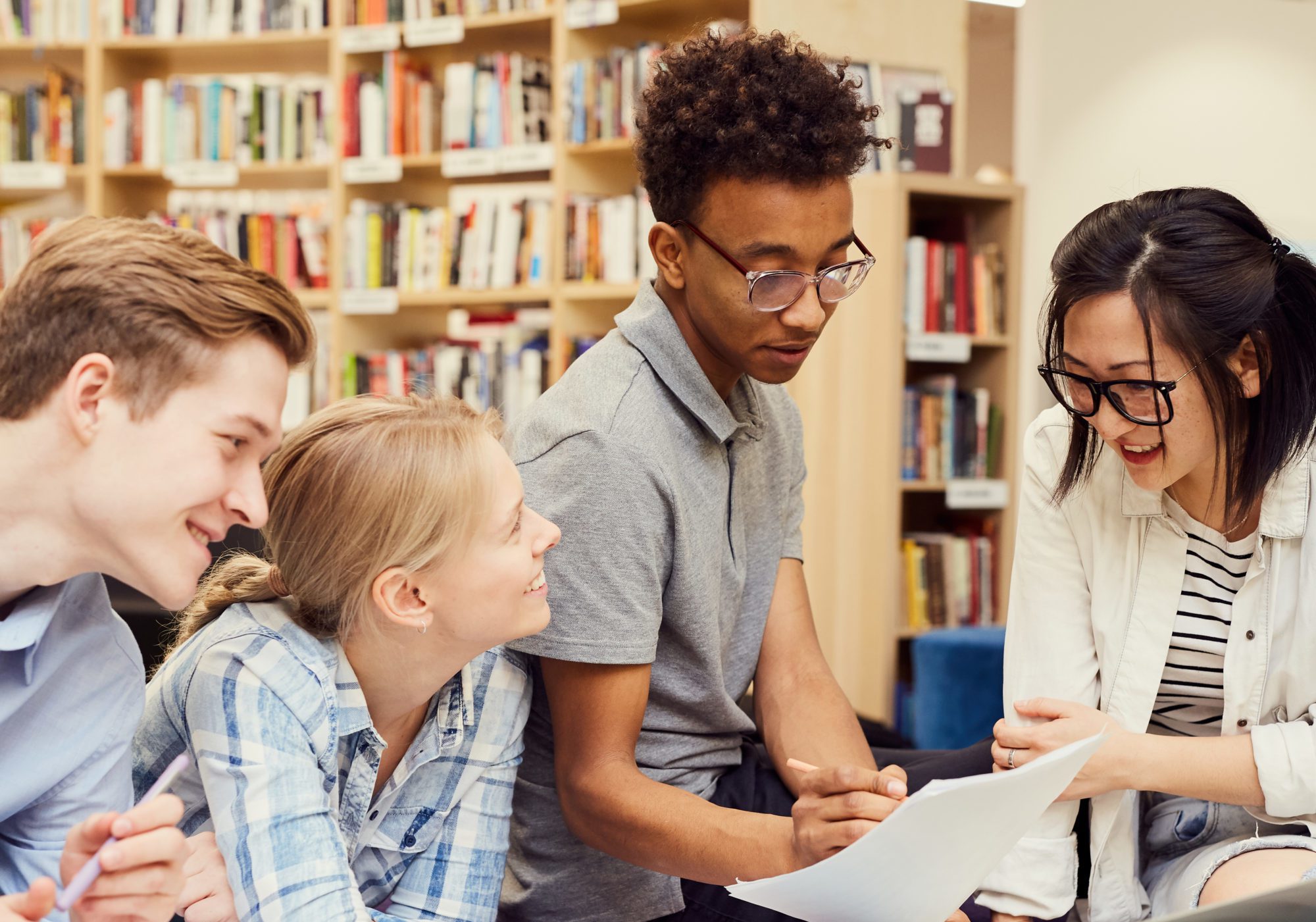 Students viewing curriculum